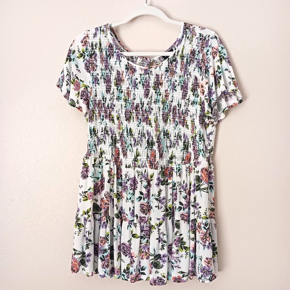 Torrid Babydoll Crinkle Gauze Smocked Top Floral Short Sleeve Blouse 1X White